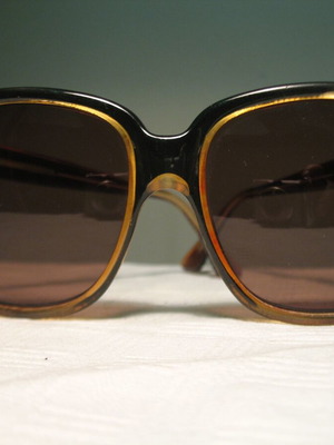 Vintage 70's no name sunglasses