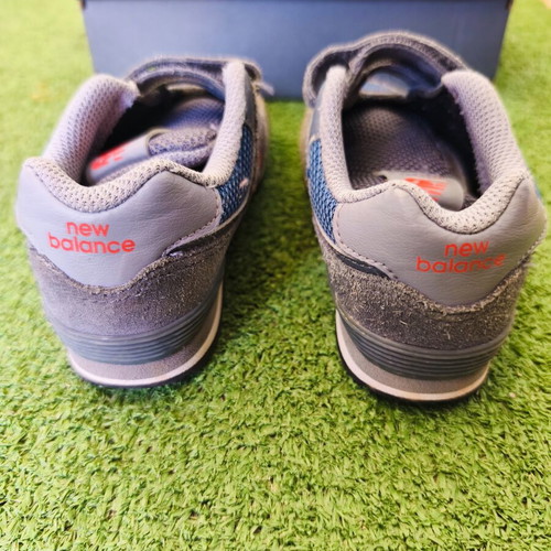 New Balance 574 Kids Sneakers Like New, Grey with Blue Details