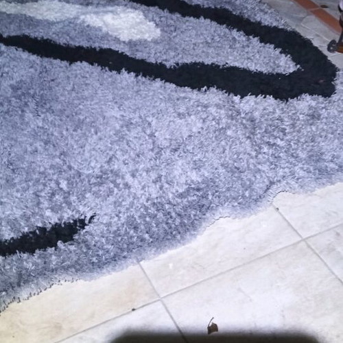Gray rug like new, thick, 2.40x1.70 m
