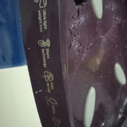 Philips PerfectCare Expert Plus iron used with minor wear
