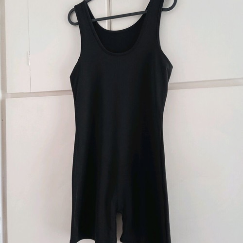 Black bodysuit like new, one size