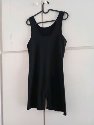 Black bodysuit like new, one size