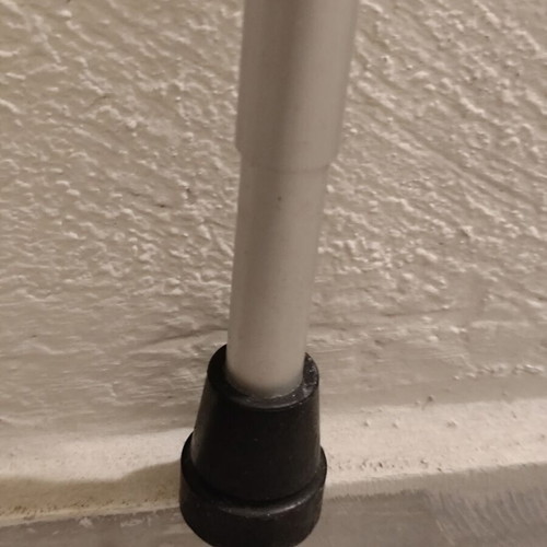 Adjustable aluminum walking cane with sturdy handle