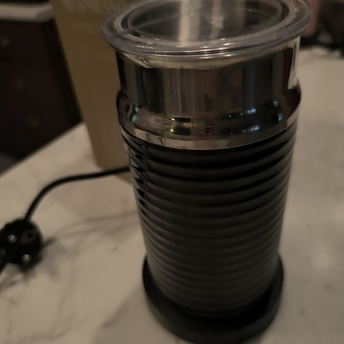 Nespresso Aeroccino 3 milk frother like new