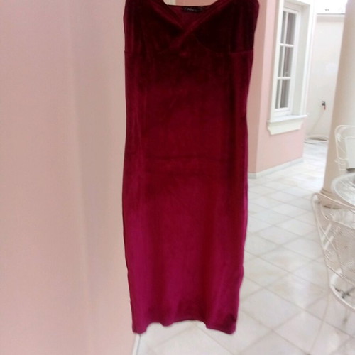 Boohoo women's velvet dress new, size small, red