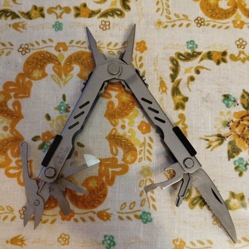 Gerber Multi-Plier MP400 Compact Sport multitool