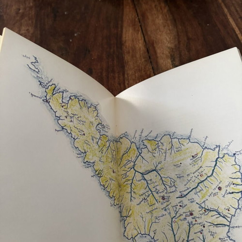 Ai Pigei Tis Tinou Book used, history