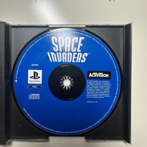 Space Invaders Activision PS1 game like new