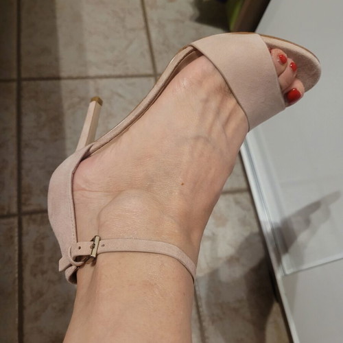 Aldo suede women's sandals new, size 37, light pink