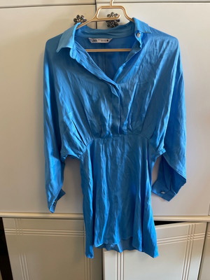 Zara dress blue XS with beautiful buttons
