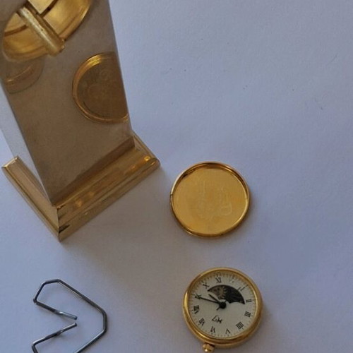 LM Louis Margux Paris quartz clock like new with day night indicator