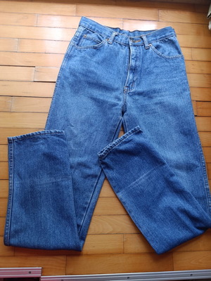 Levi's vintage jeans used, size 30 close to 29, blue