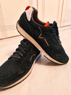 Diesel sneakers black with orange details, size 45