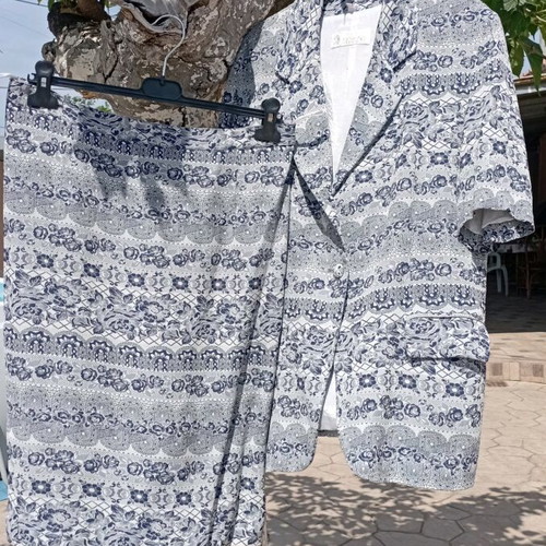 Summer suit jacket with skirt like new, gray and blue
