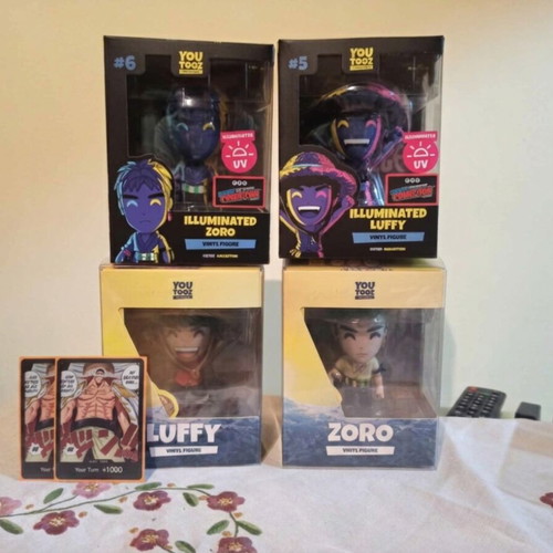 Youtooz One Piece Zoro & Luffy figures new, common and illuminated versions
