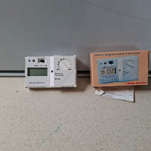 Olympia Electronics BS-806 electronic thermostat with digital thermometer new