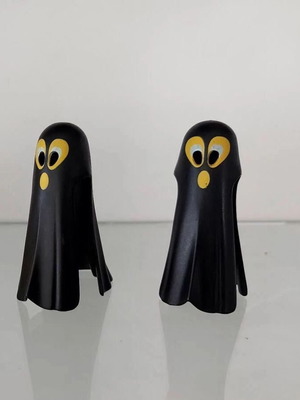 Playmobil ghost sheets used