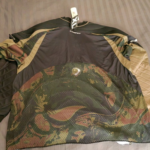 DYE Jersey C10 Liquid olv sports jersey new with protective pads XL