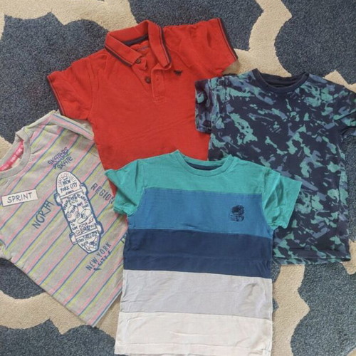 Boys' T-shirts used, size 110 cm, pack of 4