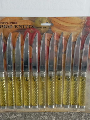 Serrated knives new, set of 11 pieces