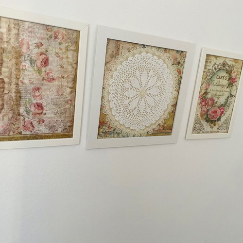 Frames set of three like new, pack with embroidery 35x35 and 20x30