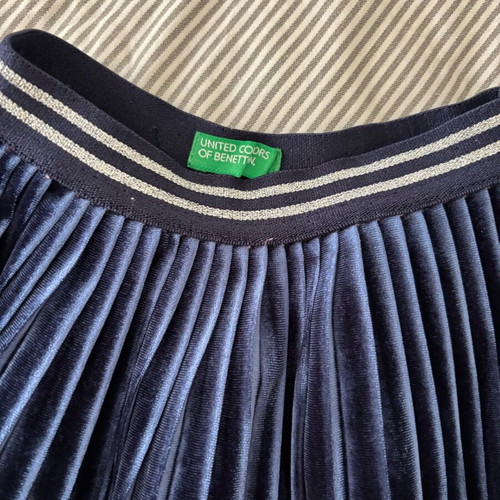 Benetton winter pleated velvet skirt for baby up to 9 months like new