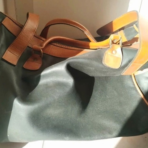 Duffel bag large used with broken zipper black and brown
