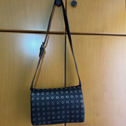 Coconuda crossbody bag with studs, black