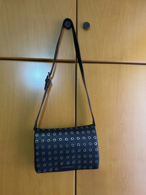 Coconuda crossbody bag with studs, black