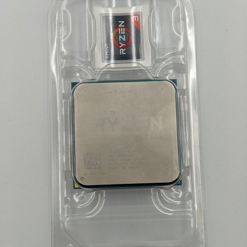 AMD Ryzen 3 2200G with Radeon Vega 8 graphics like new, includes cooler and thermal paste