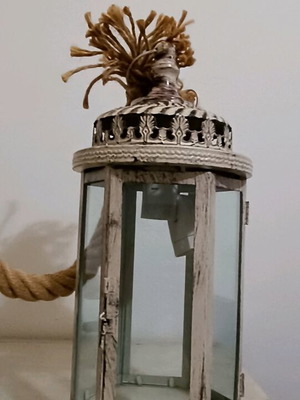 Lantern light like new with 4-meter cable and thick decorative rope