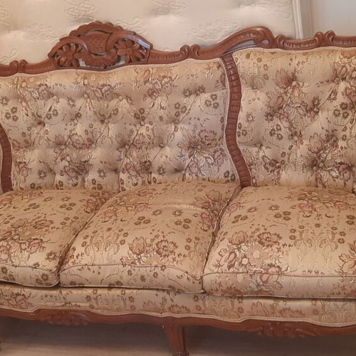 Solid wood living room set like new, Ludoviko style with sofa and tables
