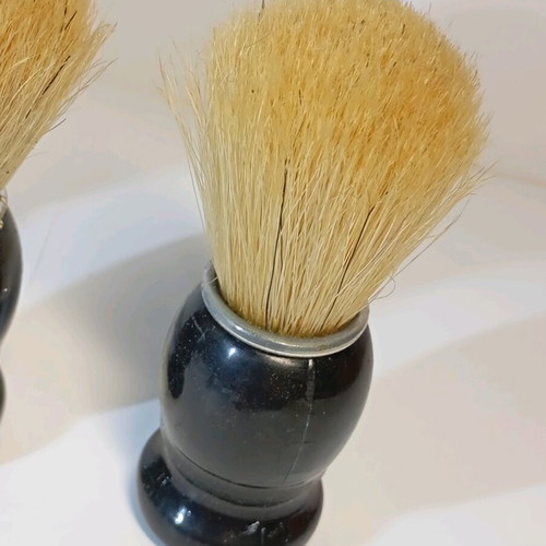 Shaving machines, brushes and razors used, set