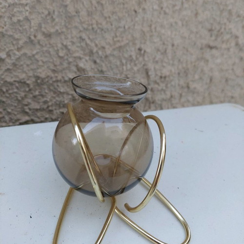 Glass decorative vase used with stand