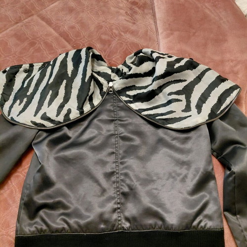 Bershka bomber jacket size M like new, zebra pattern