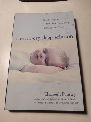 The No-Cry Sleep Solution book used, Elizabeth Pantley, English