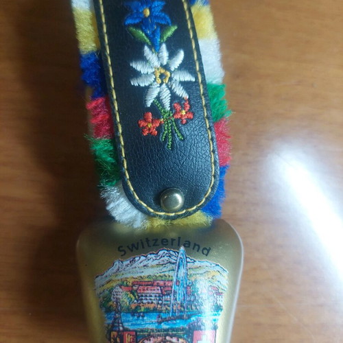 Vintage painted hanging bells, like new, set of 2
