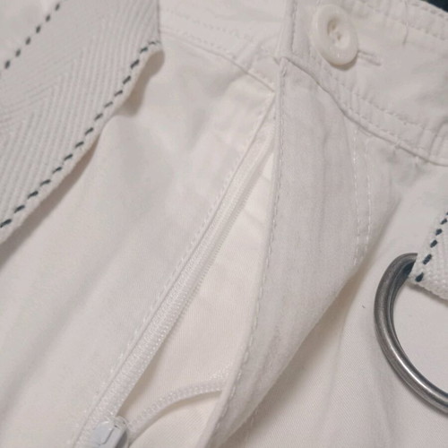 Men's bermuda shorts used small white with belt