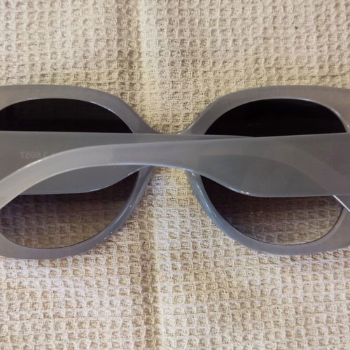 Solo-Solis NDL6057 sunglasses new, gray transparent frame