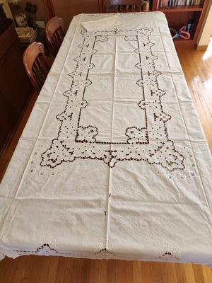 Τραπεζομάντηλο χειροποίητο κοφτό 160x250 σαν καινούργιο με 10 πετσετάκια φαγητού