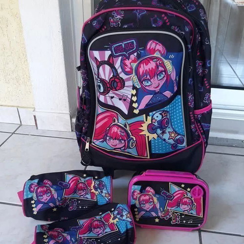 School supplies set, new
