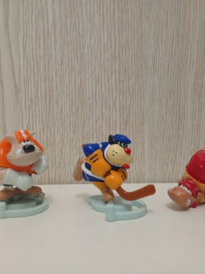 Kinder Joy Surprise Funny Ice Hockey Players figures used, set