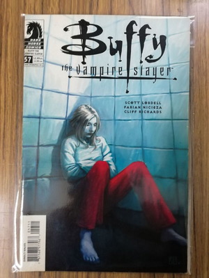 Buffy the Vampire Slayer comic used (1998) Dark Horse Comics