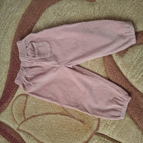 Clothes for 2-year-old girl like new, pack of 3 pants and cardigan