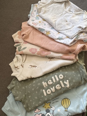 Carter's baby bodysuits, 7 pieces, 18 months