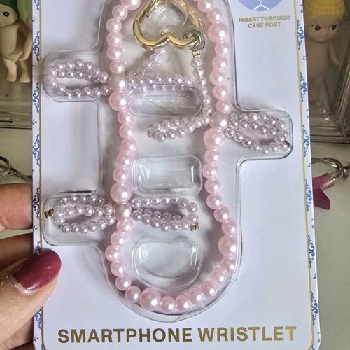 SweetHeartClub Smartphone Wristlet pink with pearls and heart new