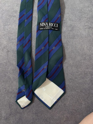 Silk tie like new