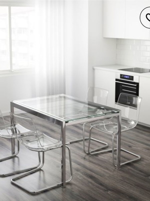 Σετ τραπεζαρίας IKEA Glivarp με διάφανες και βυσσινί καρέκλες Tobias σαν καινούργιο