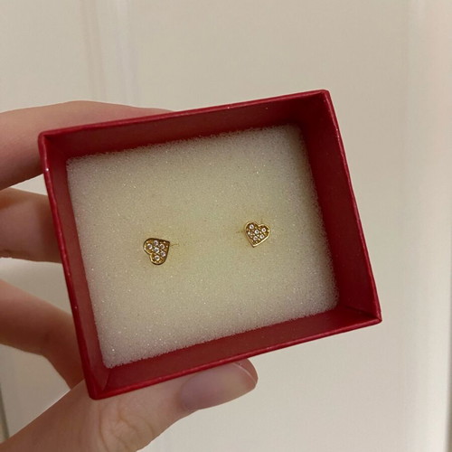 Gold earrings slightly used, in jeweler's box