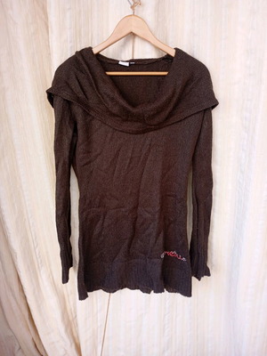 O'Neill wool dress with hood like new, brown